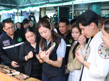 รมช.ปิยะรัฐชย์ ควงอธิบดีฯ ลุยแม่แตง-แม่ริม ฟังปัญหาเกษตรกร ... พารามิเตอร์รูปภาพ 25